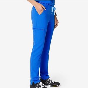NWOT Skinny scrub pants